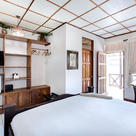יקו Hotel Poseidon מראה חיצוני תמונה