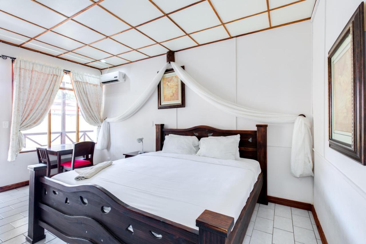 יקו Hotel Poseidon מראה חיצוני תמונה
